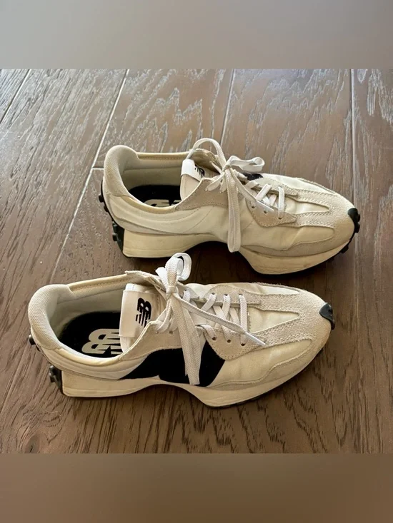 New Balance 327 Sea Salt with White & Black W7 - Picture 8 of 12